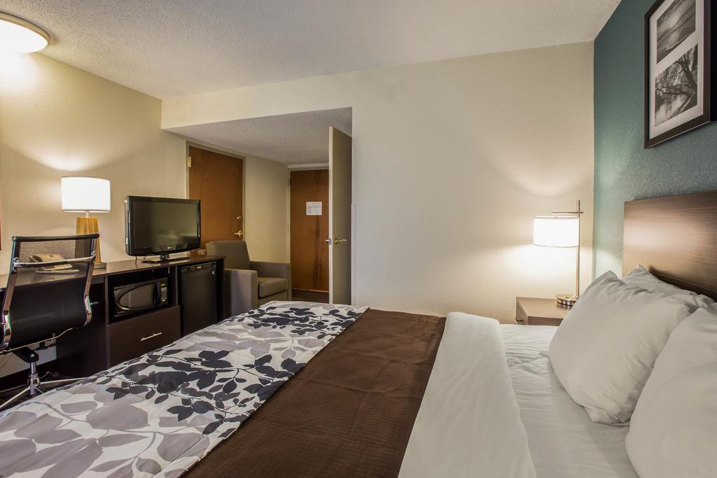 Sleep Inn Greensboro Airport Exterior foto