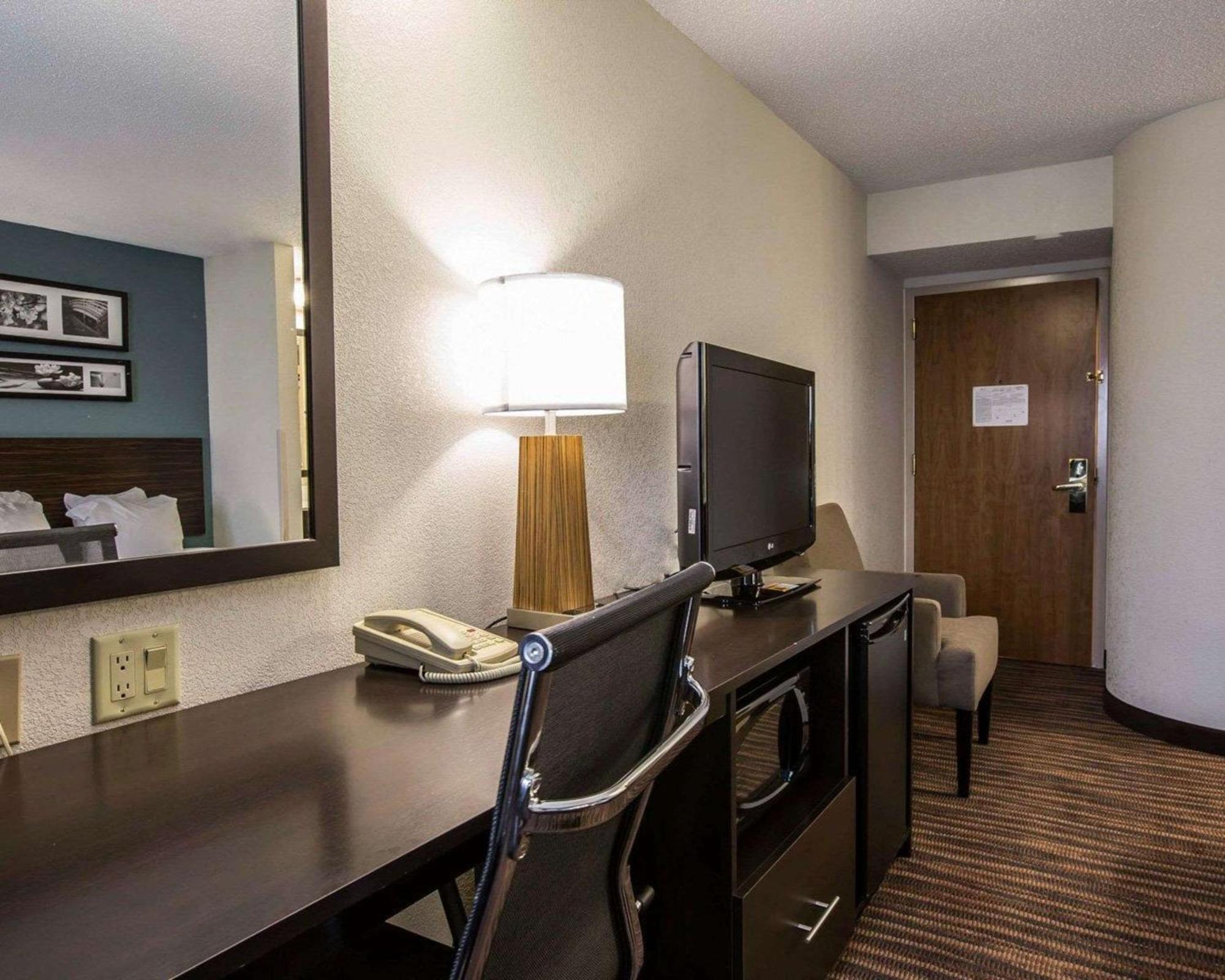 Sleep Inn Greensboro Airport Exterior foto