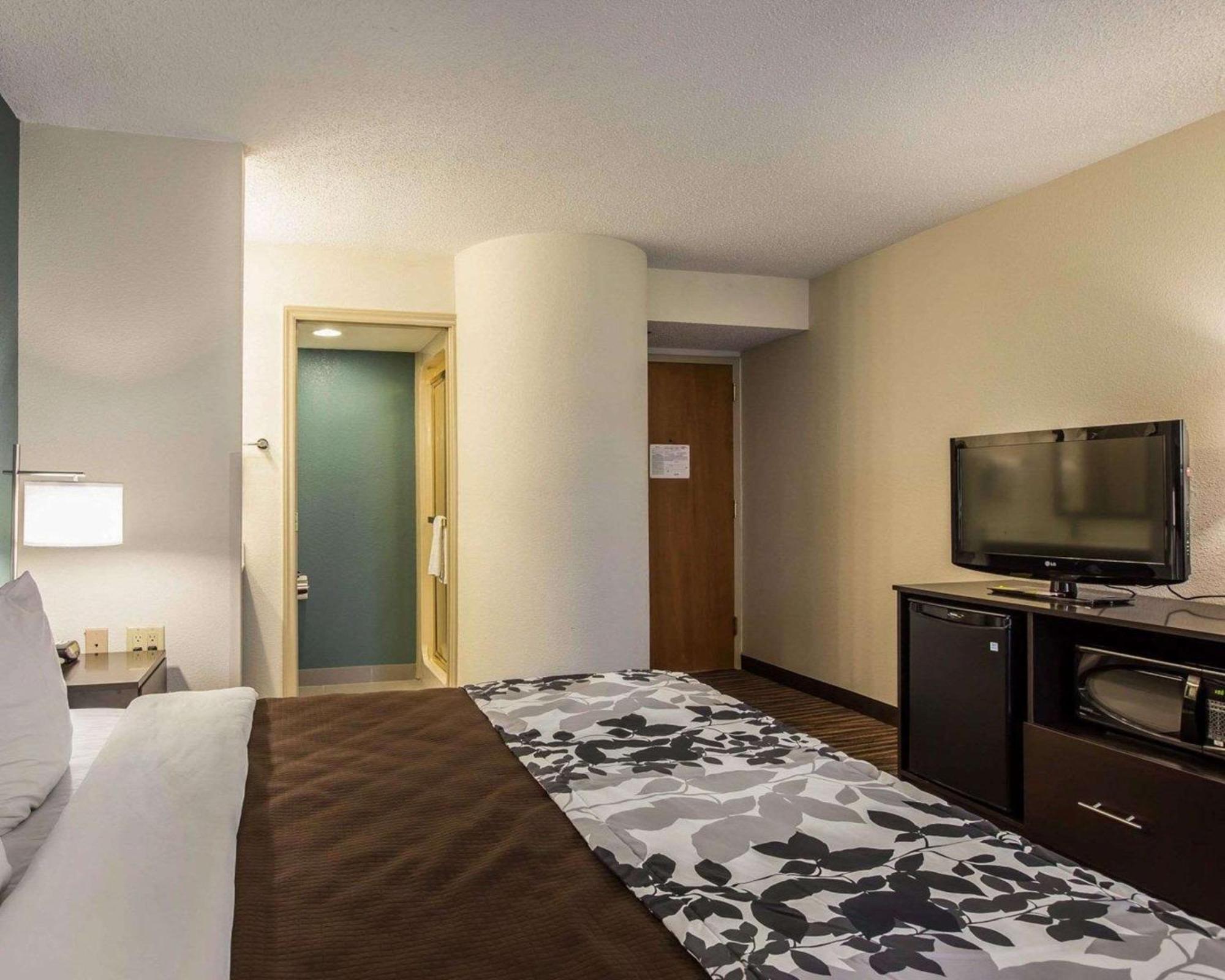 Sleep Inn Greensboro Airport Exterior foto
