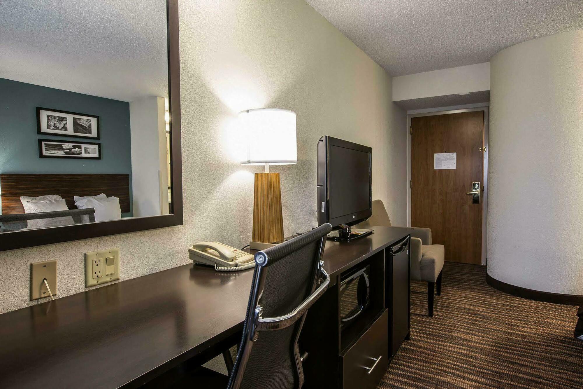 Sleep Inn Greensboro Airport Exterior foto